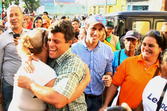 Leopoldo López en su recorrido por Vargas en la celebración de la bajada de los Reyes Magos de Guamacho